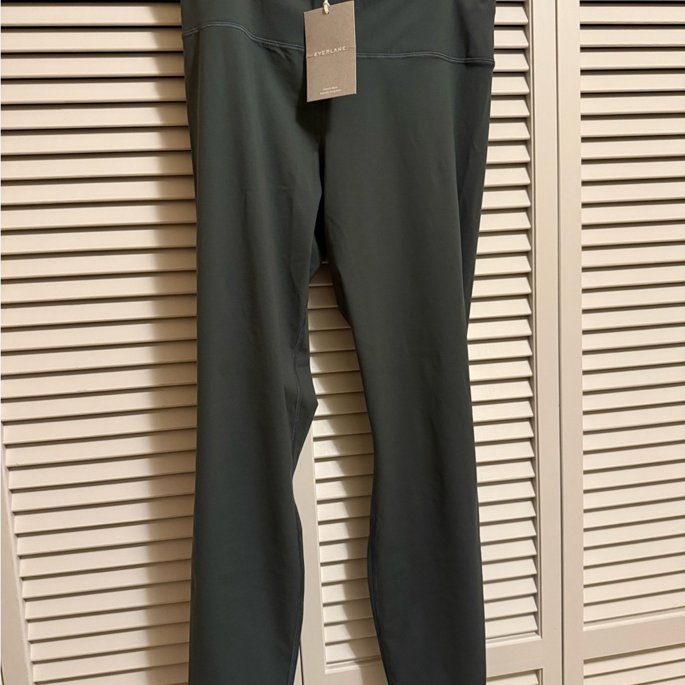 Everlane Olive Green Perform Leggings